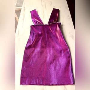 “Area” dress. Body con silhouette. Stretch material, very complimenting fit.